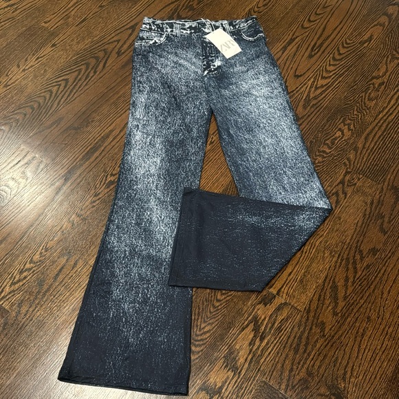 **NWT** Zara Faux Denim Printed Pant - Picture 2 of 5